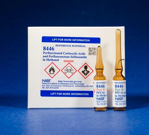 RM 8446  全氟羧酸和全氟辛烷磺酰胺在甲醇中的應用標準品